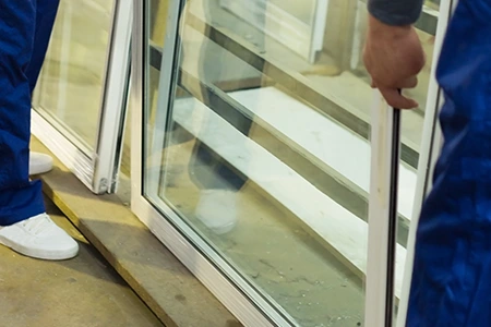 Commercial Glass Repair Technician in Ferry Pass